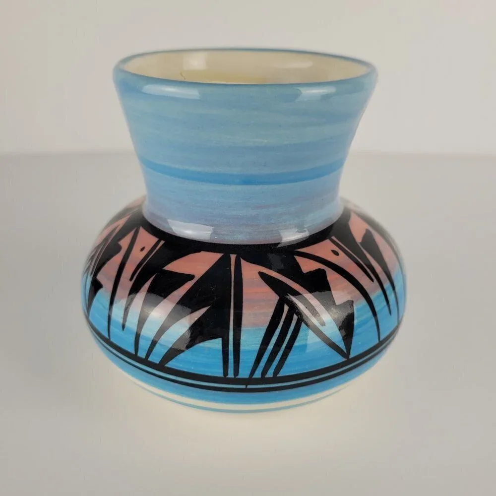 Mesa Verde Pottery Boho Native American Hand Painted Glazed Ceramic Pottery/Vase